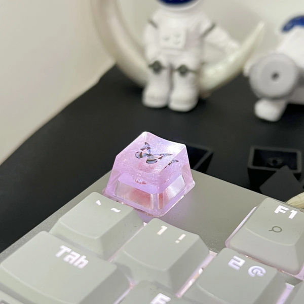 Кейкап для механічних клавіатур Translucent Butterfly рожевий Keycap28 фото